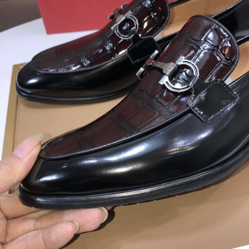 UrbanChic Ferragamo Shoes 4811
