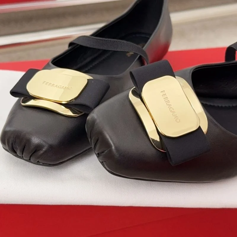 Sophisticated Ferragamo Shoes 12476