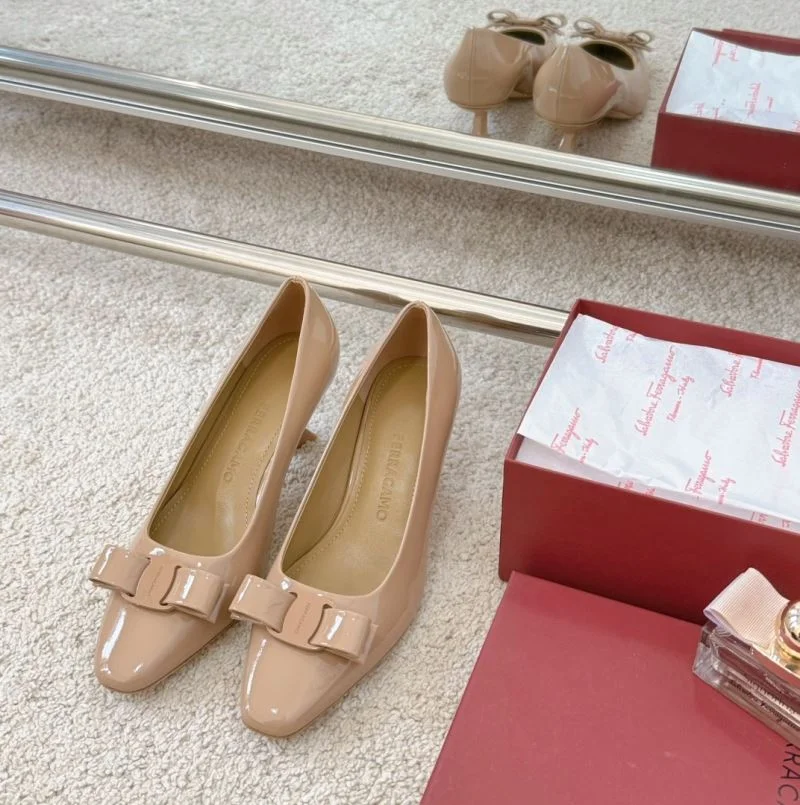 FashionForward Ferragamo Shoes 12479