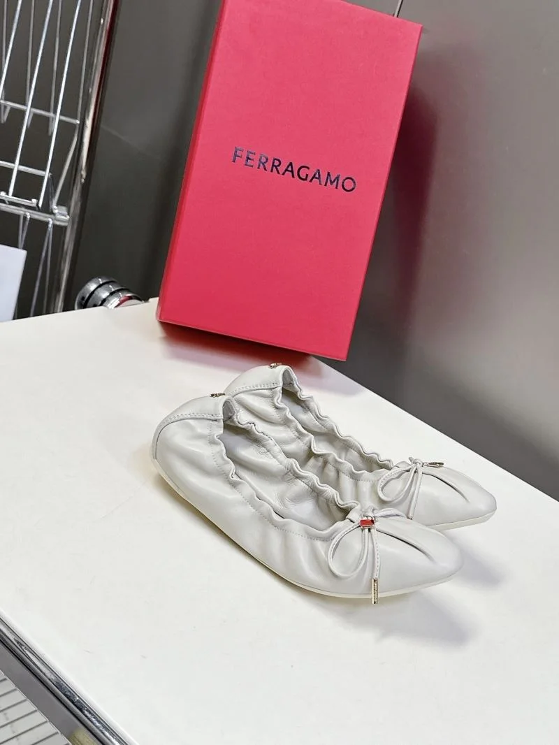 Vibrant Ferragamo Shoes 10110