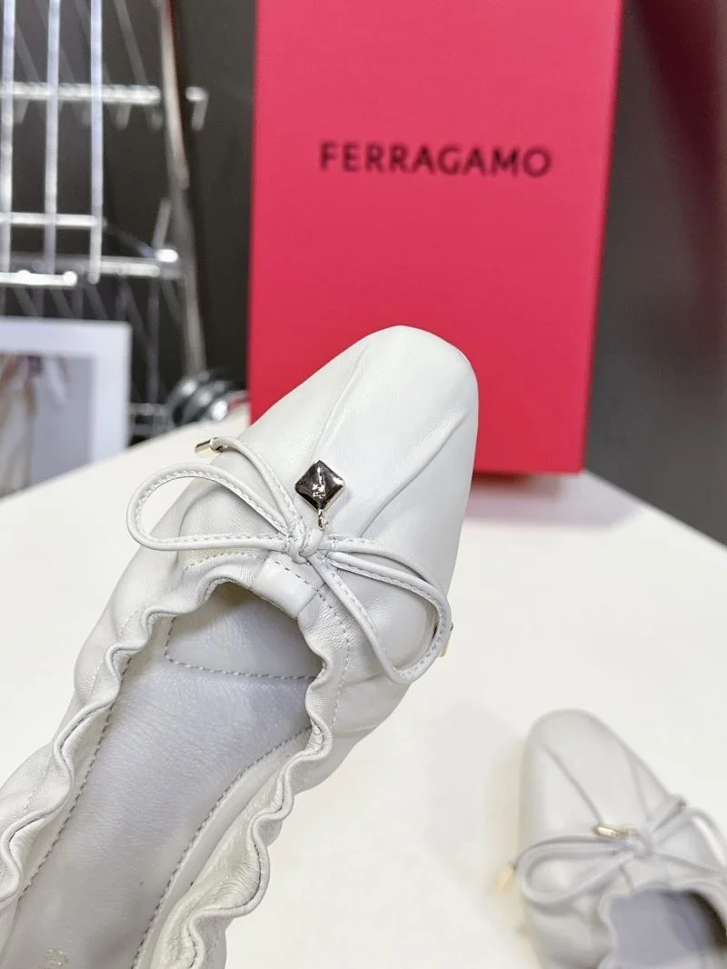Vibrant Ferragamo Shoes 10110