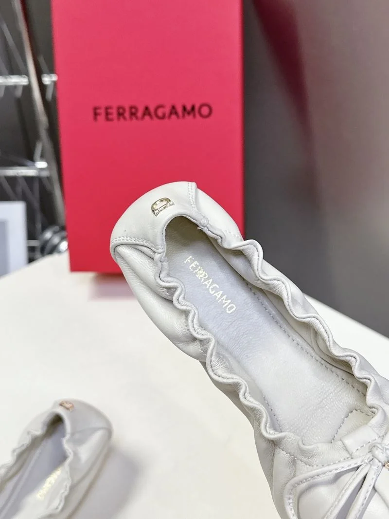 Vibrant Ferragamo Shoes 10110