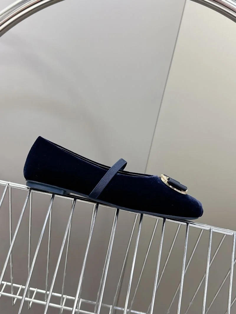 OnTrend Ferragamo Shoes 10209
