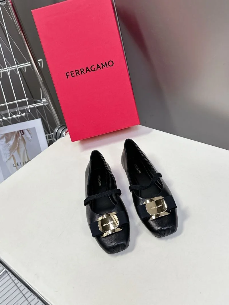 Refined Ferragamo Shoes 10111
