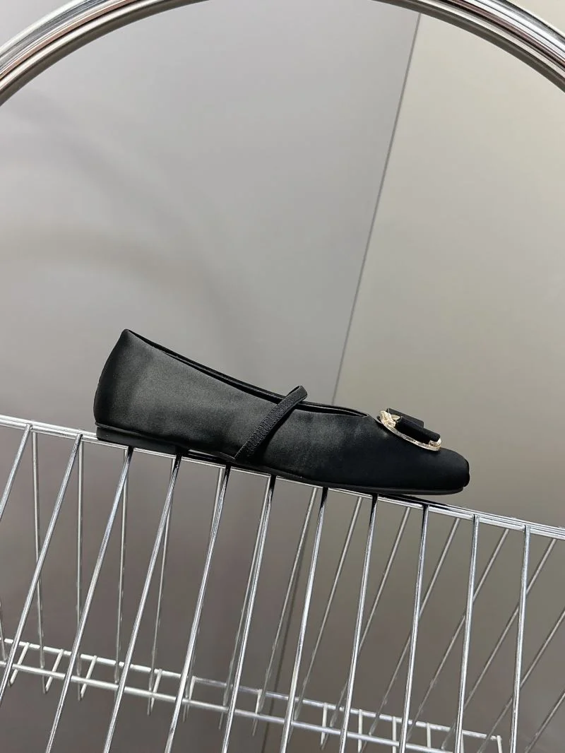 Unisex Ferragamo Shoes 10108