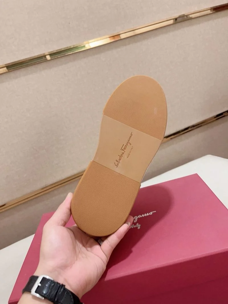 Resilient Ferragamo Shoes 14356