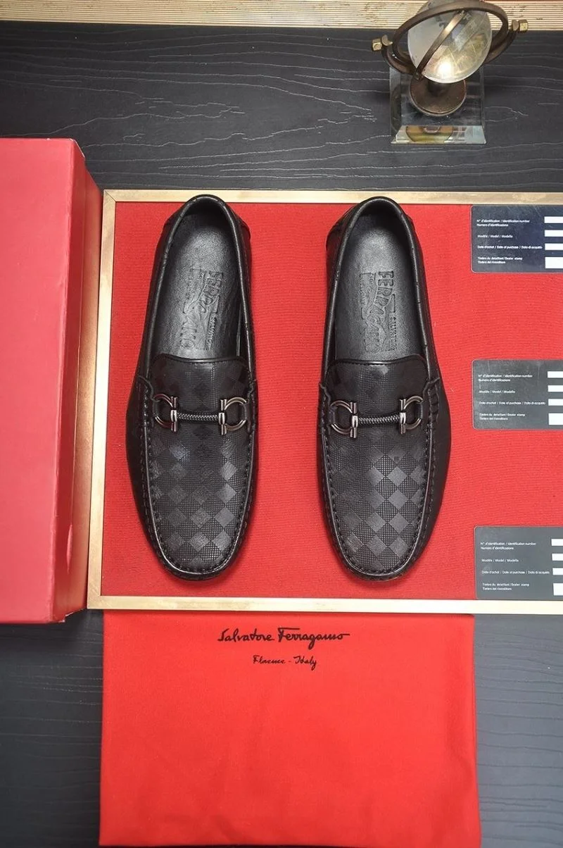 Ferragamo Shoes Practical 14121