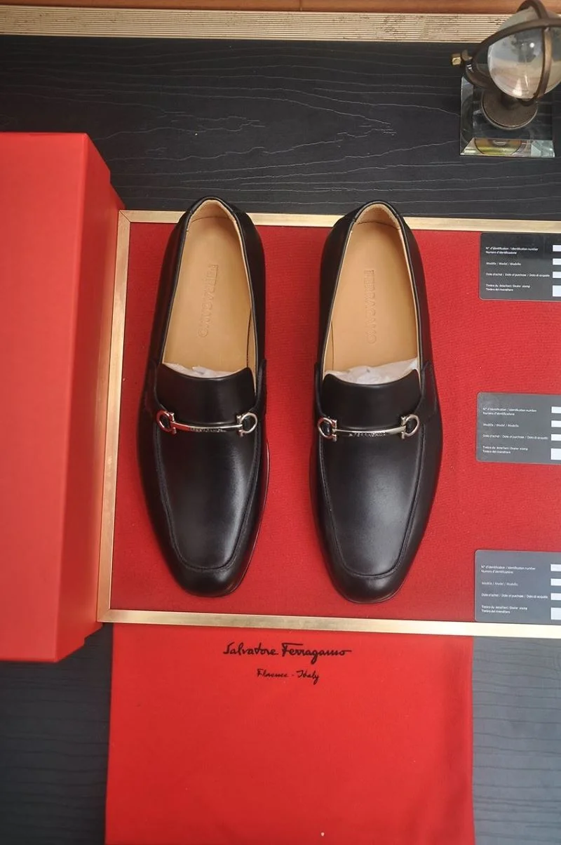 Snug Ferragamo Shoes 14107