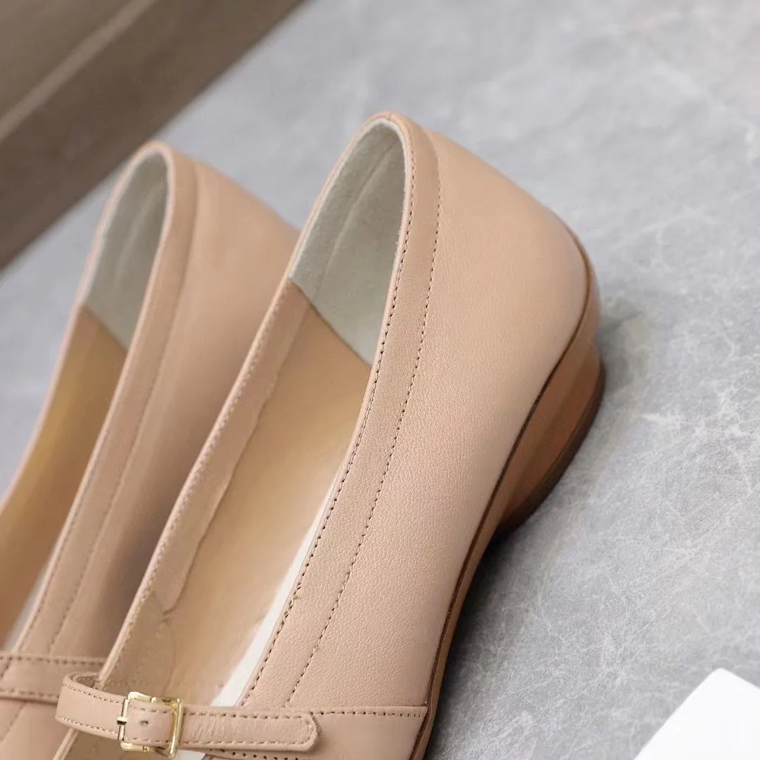 Durable Ferragamo Shoes 6563