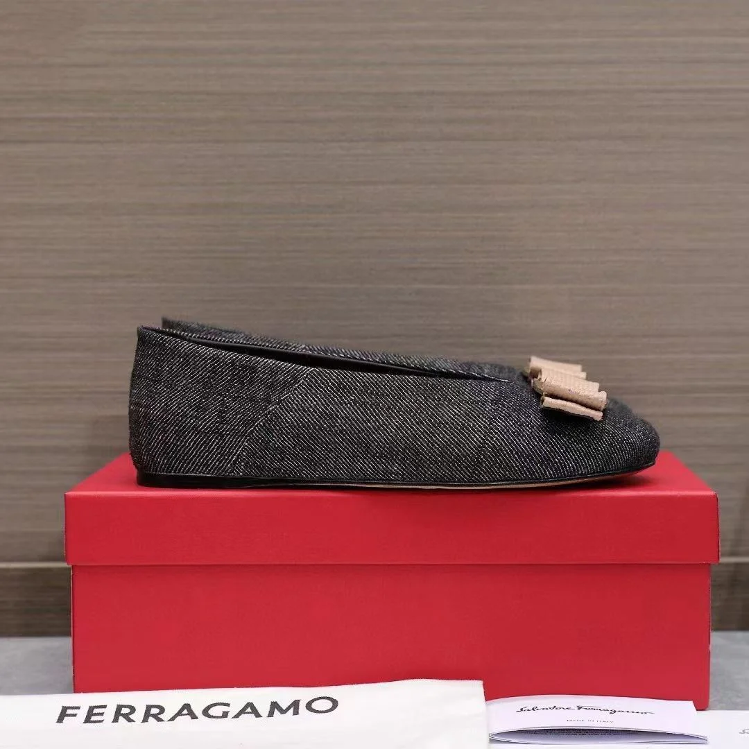Resilient Ferragamo Shoes 6703