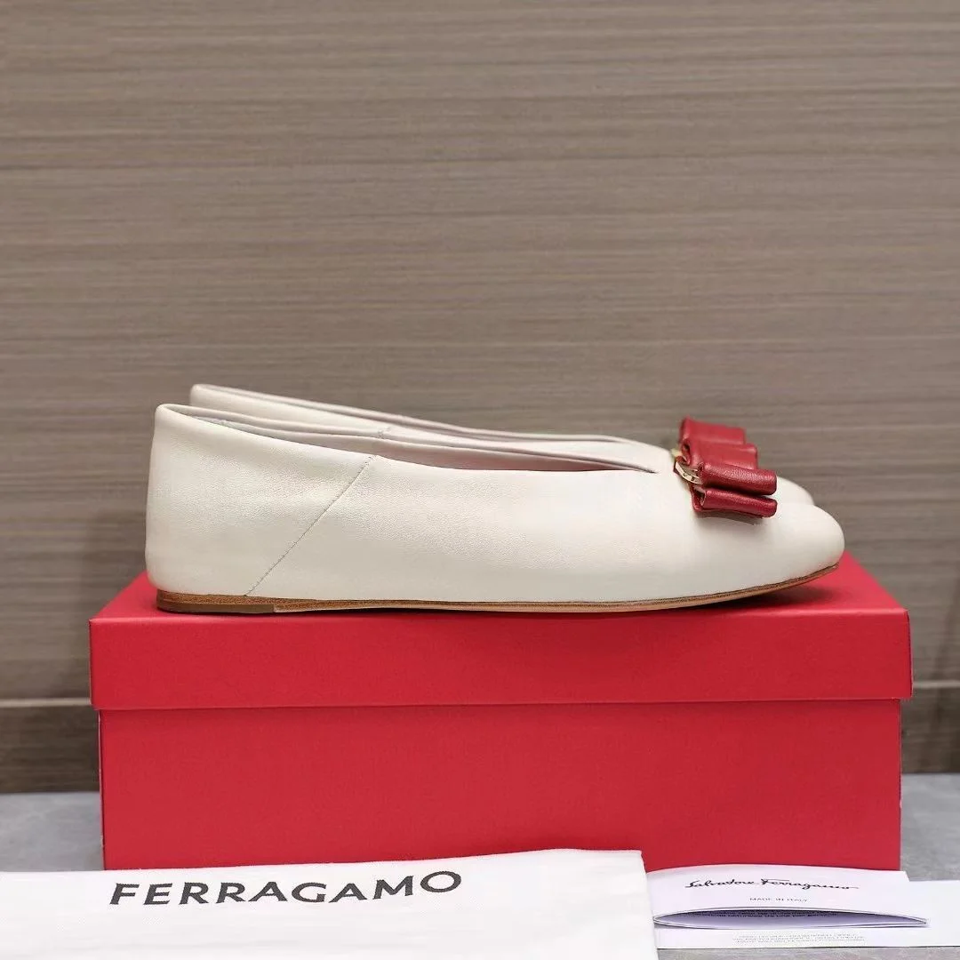 Fashionable Ferragamo Shoes 6543