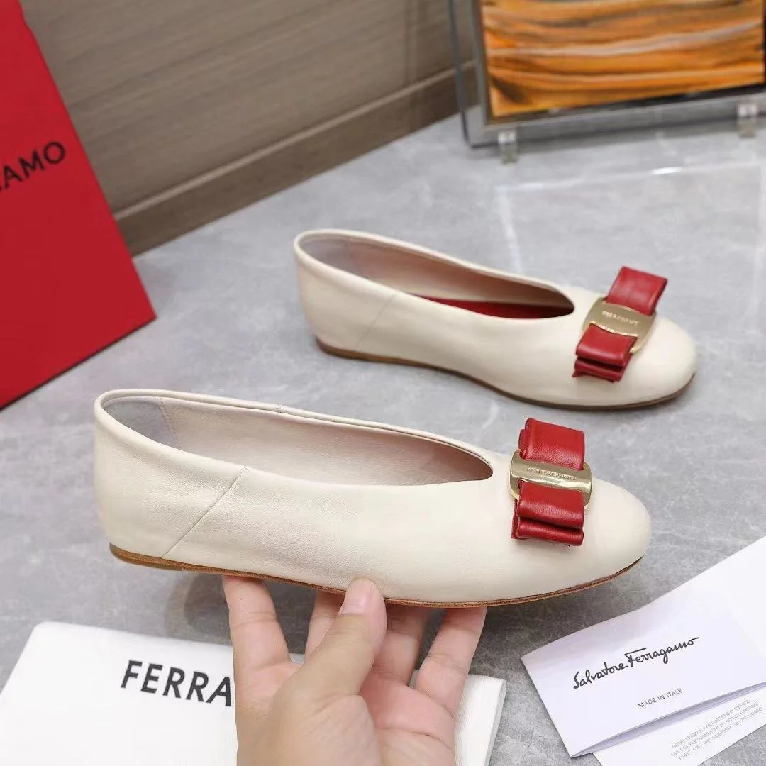 Fashionable Ferragamo Shoes 6543