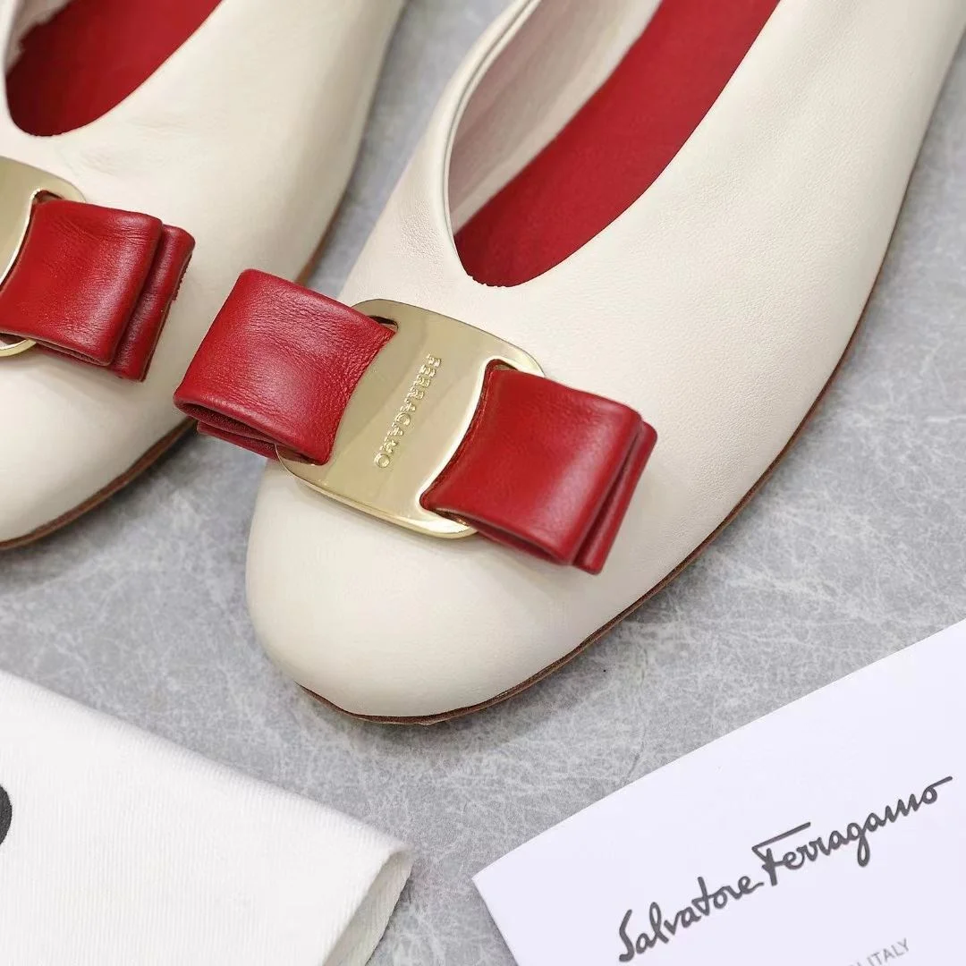 Fashionable Ferragamo Shoes 6543