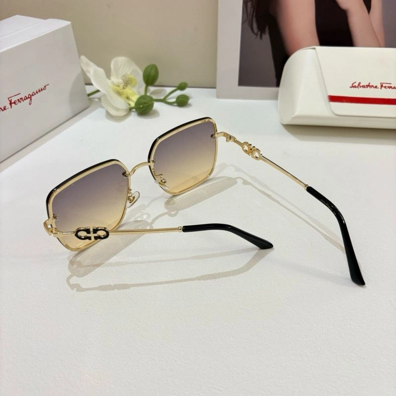 Durable Ferragamo Sunglasses 279332