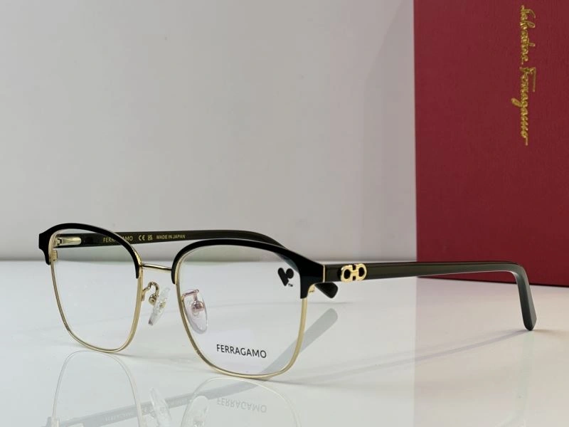 SunProtective Ferragamo Sunglasses 279347