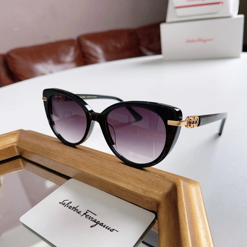 Ferragamo Sunglasses WaterResistant 279335