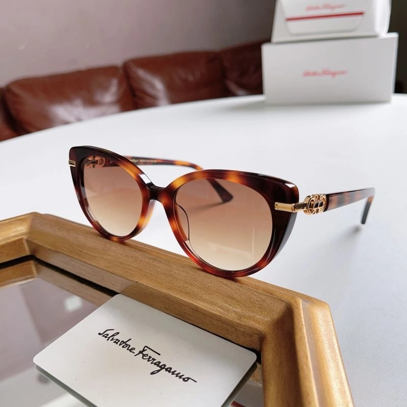Ferragamo Sunglasses WaterResistant 279335