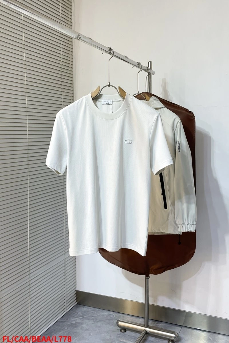 WeatherProof Ferragamo T-Shirts 152338