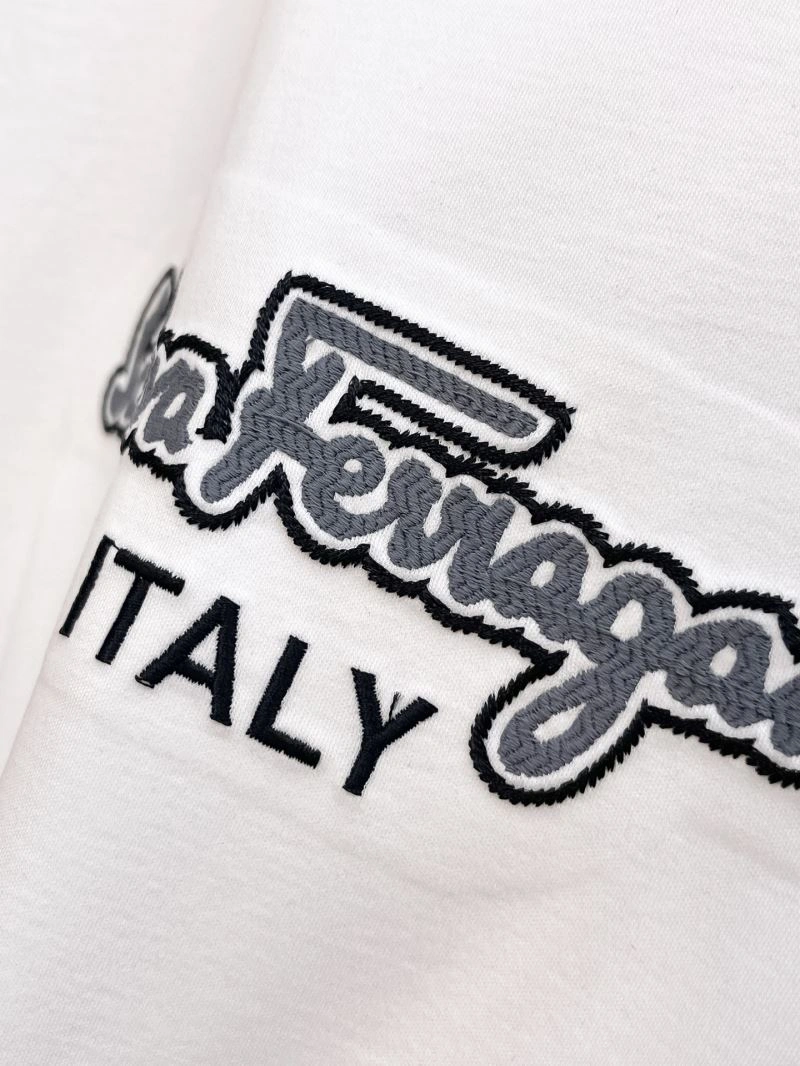 Ferragamo T-Shirts Minimalist 161702