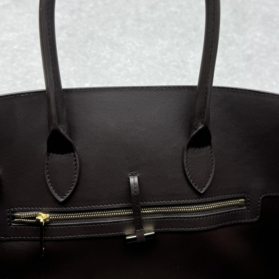 Ferragamo Top Handle Bags RelaxedFit 69611