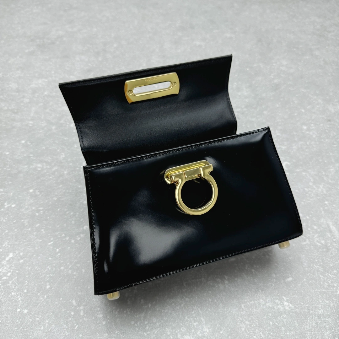Ferragamo Top Handle Bags Durable 69647