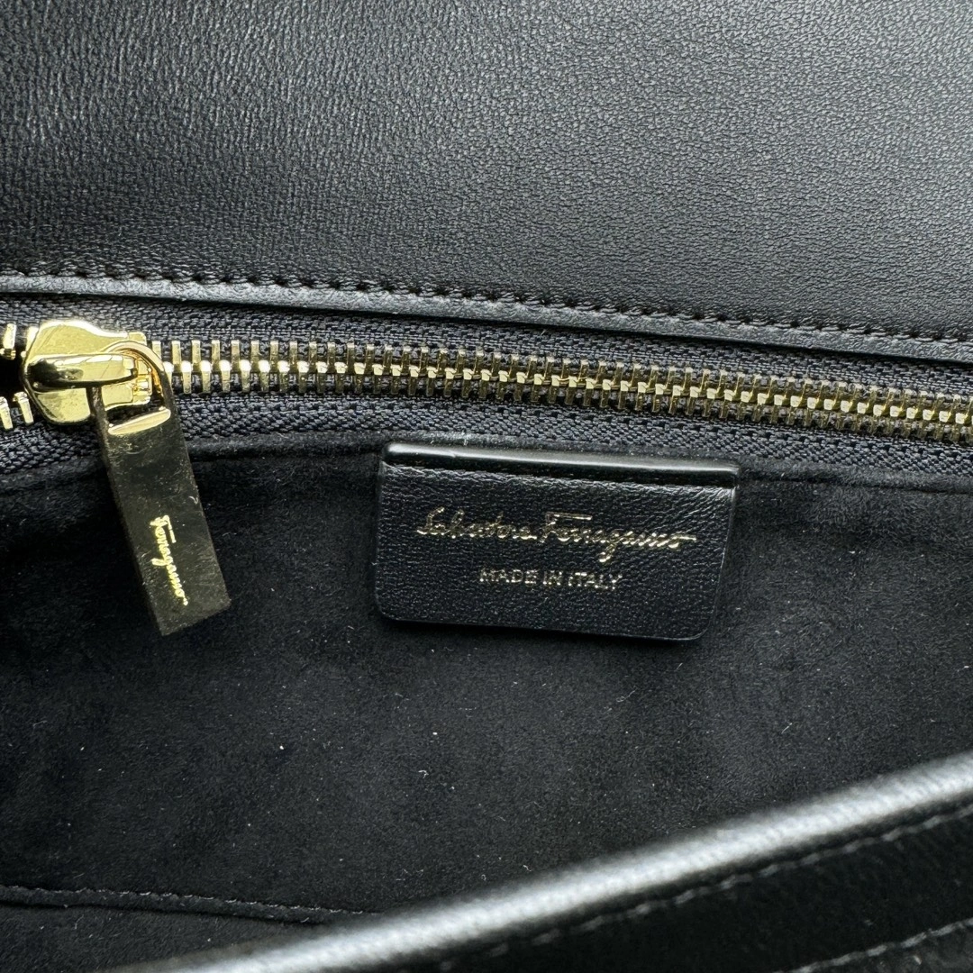 Ferragamo Top Handle Bags Durable 69647