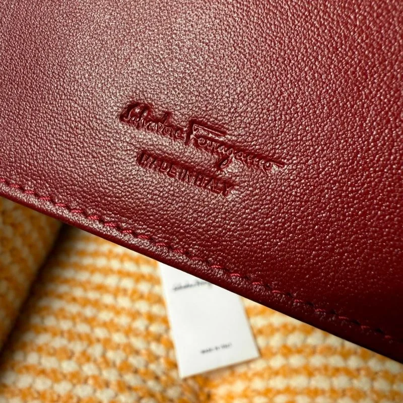 Ferragamo Wallets Purse Supportive 38597