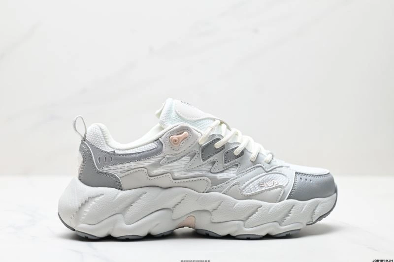 Trendsetting Fila Shoes 2479