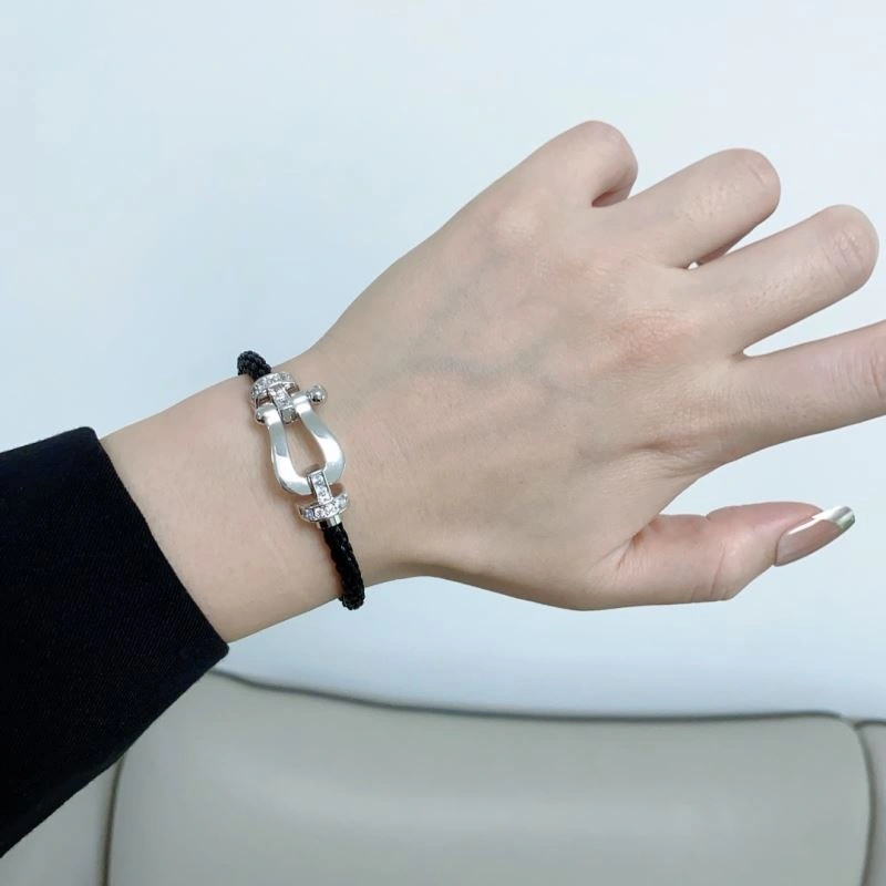 Attractive Fred Bracelets 213048