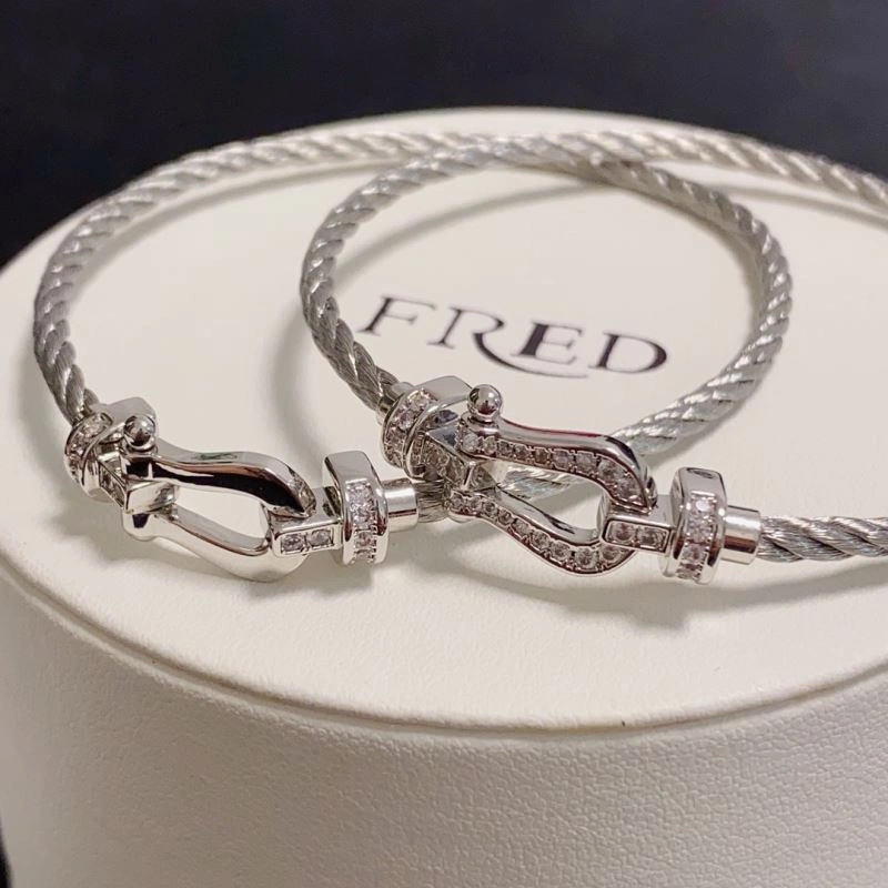 Refined Fred Bracelets 213029