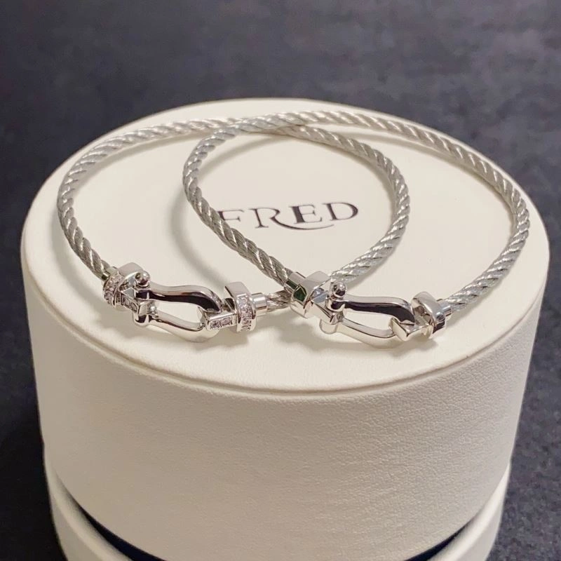 Refined Fred Bracelets 213029