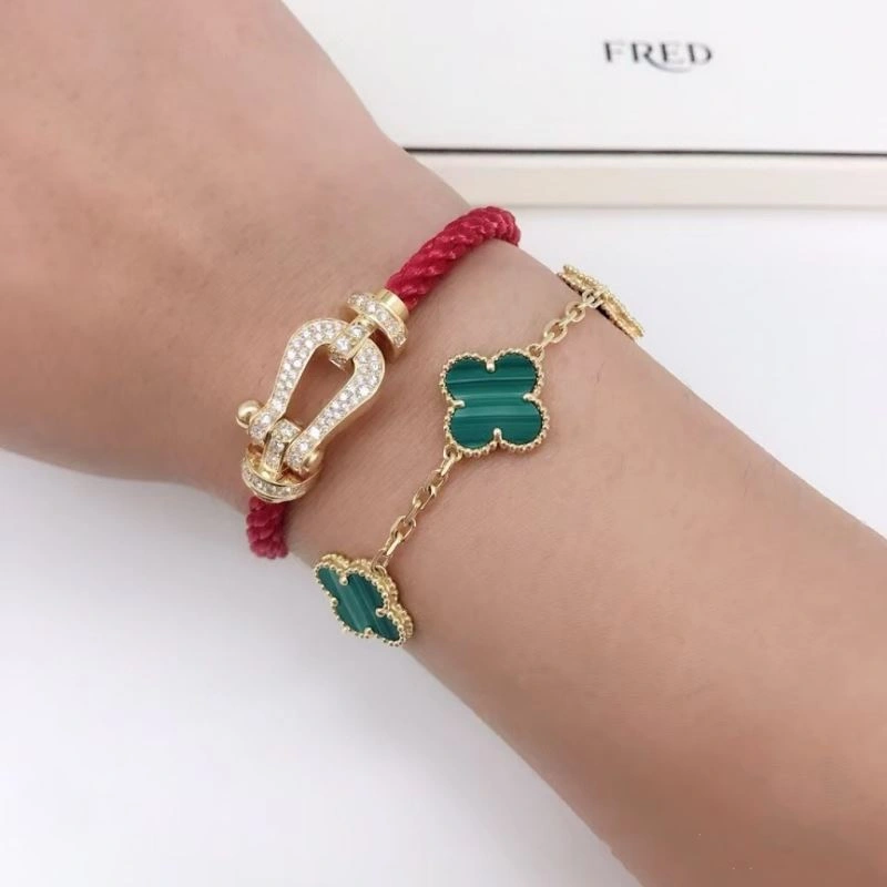 Contemporary Fred Bracelets 213005