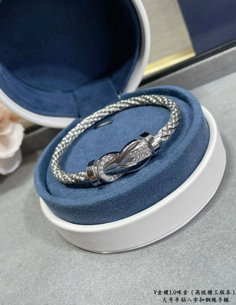 Packable Fred Bracelets 210809