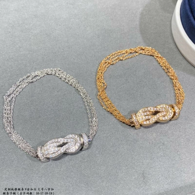 Minimalist Fred Bracelets 210788