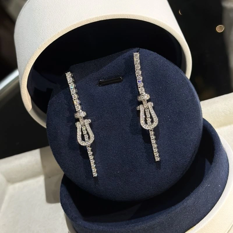 Fred Earrings Practical 213966