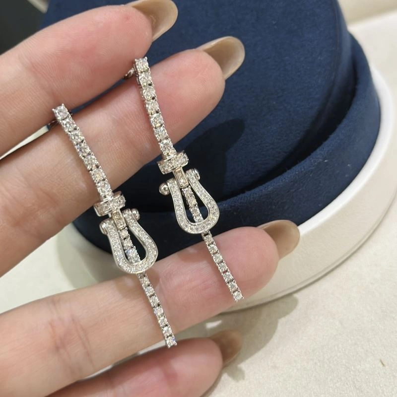 Fred Earrings Practical 213966