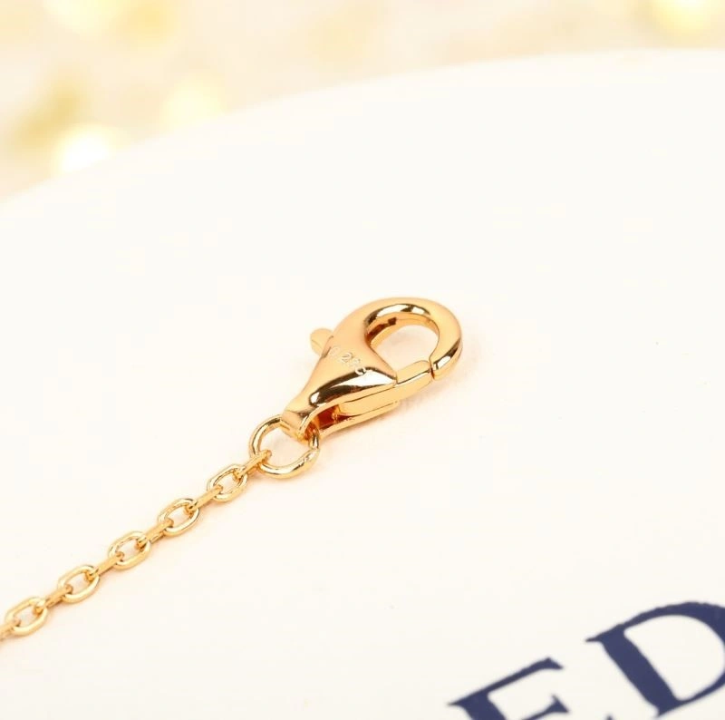 Fred Necklaces Premium 210773