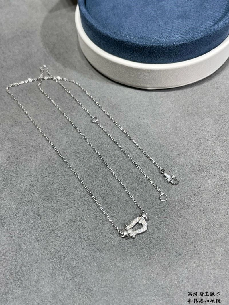 EyeCatching Fred Necklaces 210775