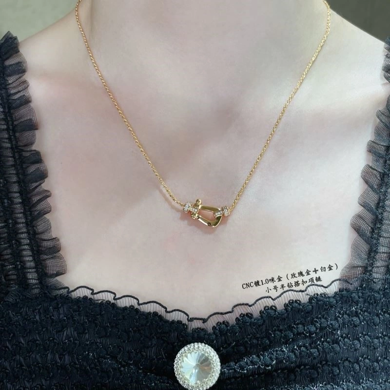 Packable Fred Necklaces 210772