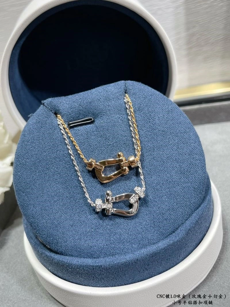 Packable Fred Necklaces 210772