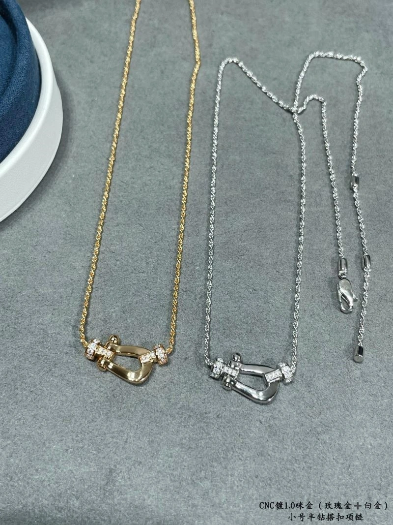 Packable Fred Necklaces 210772