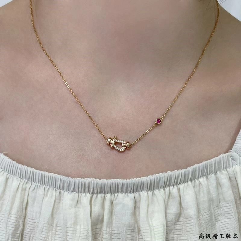 Bold Fred Necklaces 210770