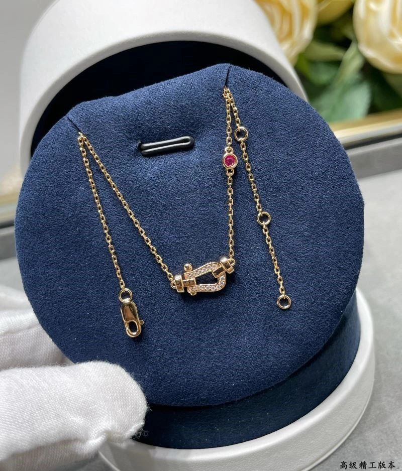 Bold Fred Necklaces 210770
