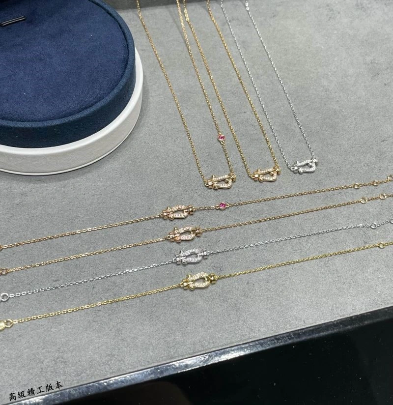 Bold Fred Necklaces 210770