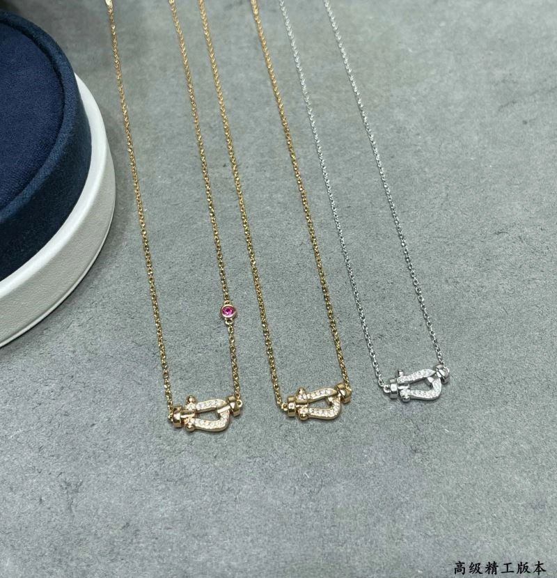 Bold Fred Necklaces 210770