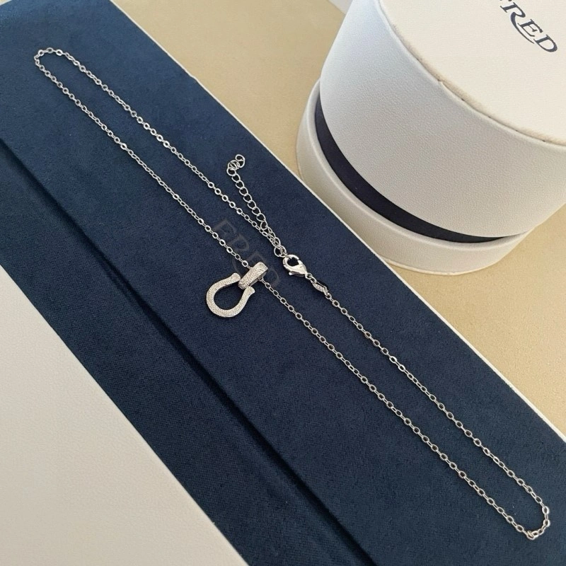 Minimalist Fred Necklaces 208042