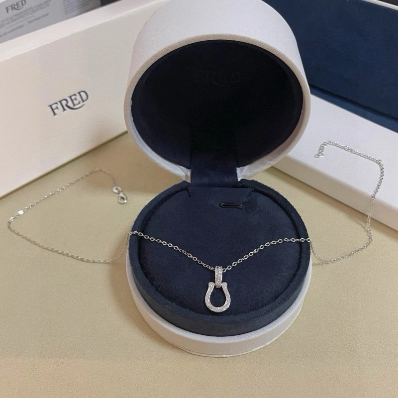 Minimalist Fred Necklaces 208042
