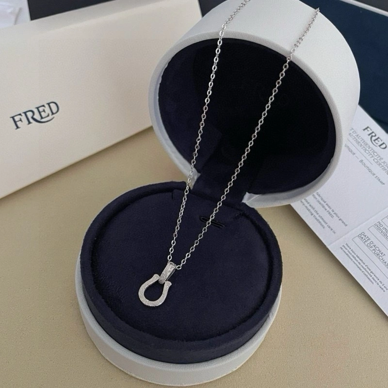 Minimalist Fred Necklaces 208042