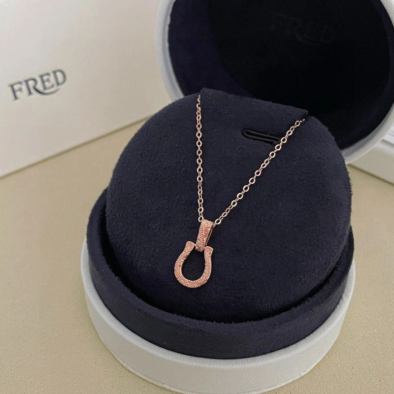 Fred Necklaces Compact 208046