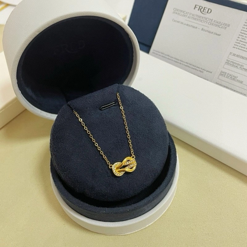 Refined Fred Necklaces 208044